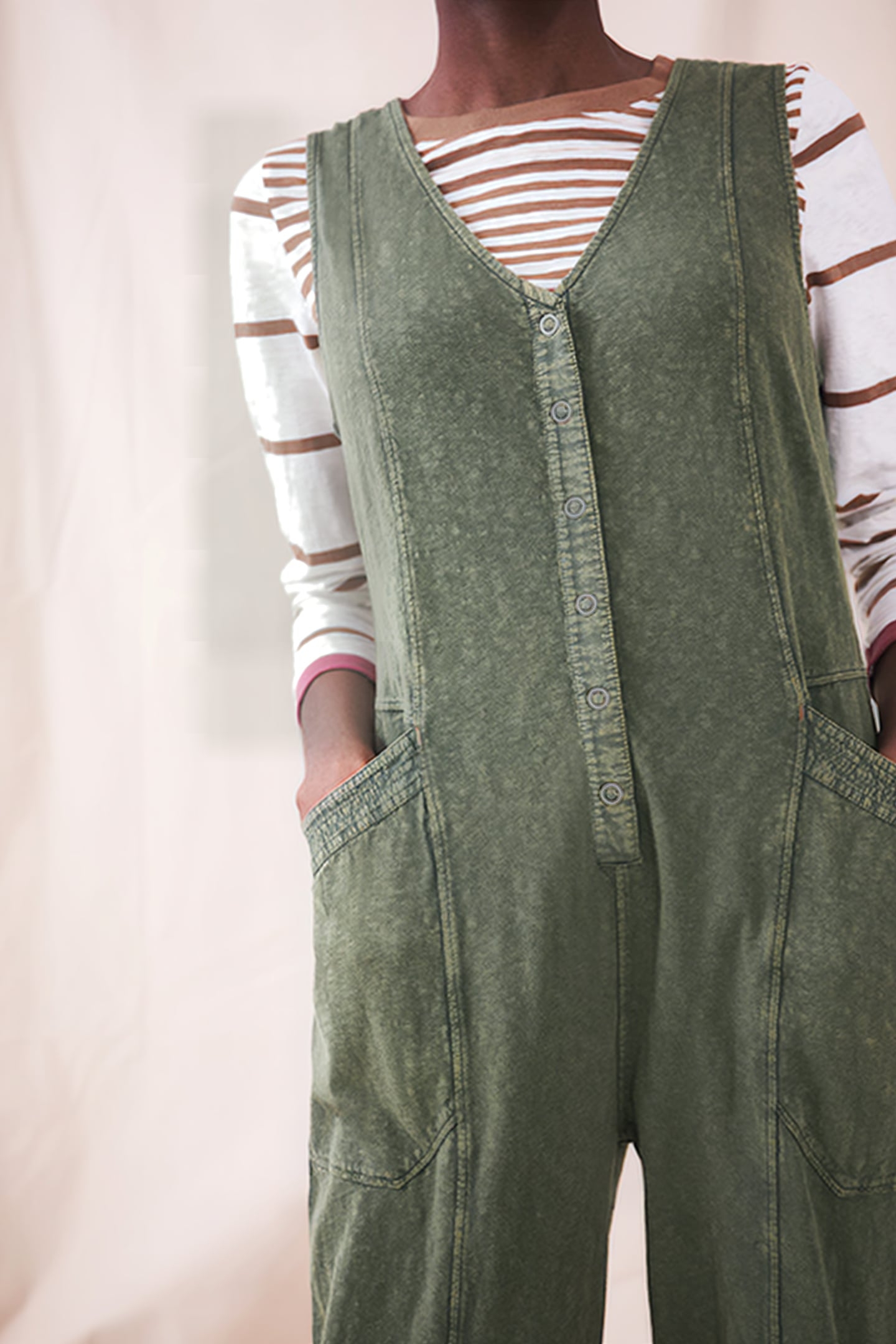 ISLA JERSEY JUMPSUIT KHAKI GREEN 4