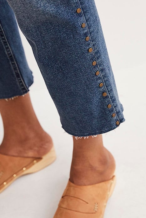 RELAXED STRAIGHT STUDDED JEANS DEN 5