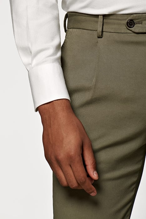 MID GREEN PLEATED CAMPO CHINO 3