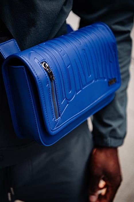 ARCH MESSENGER BAG BLUE 2