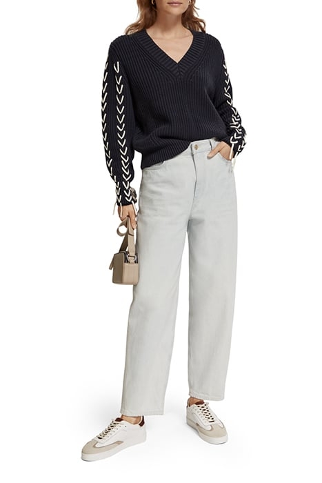 LACED UP SLEEVE PULLOVER NIGHT 3