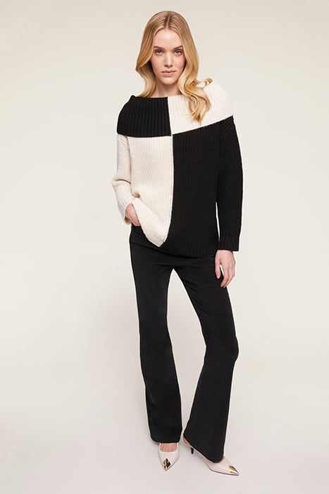 CORDUROY FLARE TROUSERS BLACK 3