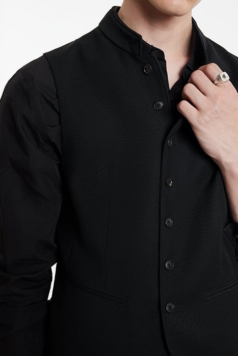BUTTON FRONT CLOSURE VEST WITH STAND UP BLACK 3