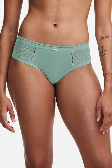 MONOGRAM TRELLIS GREEN 1