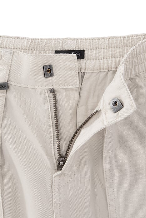 BOYS’ BEIGE CARGO TROUSERS WITH ELASTICATED WAIST 4