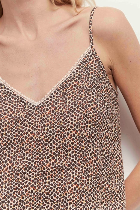 CHIARA - SAND TOP WITH MINI GIRAFFE PRINT 5