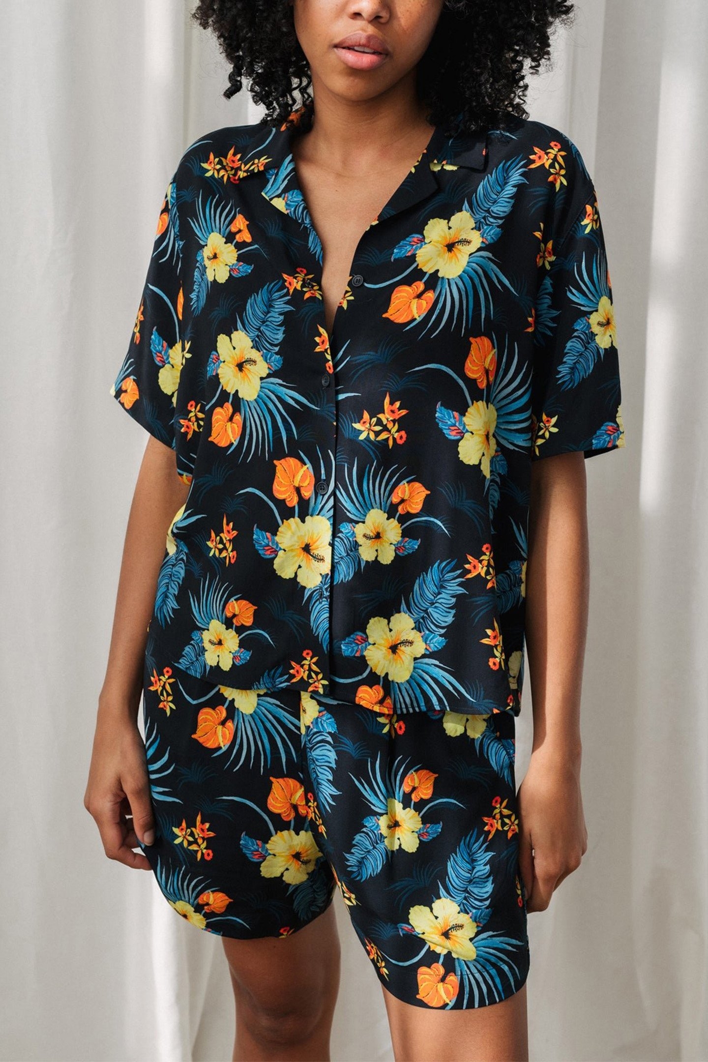 MEDVEZHI - HIBISCUS 1