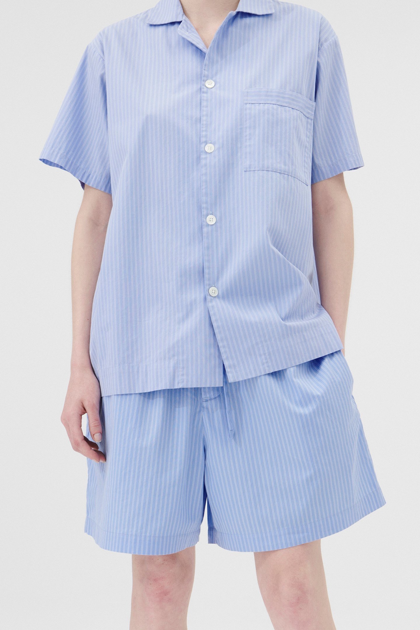 UNISEX POPLIN, SHORT SLEEVE SHIRT PIN STRIPES 1