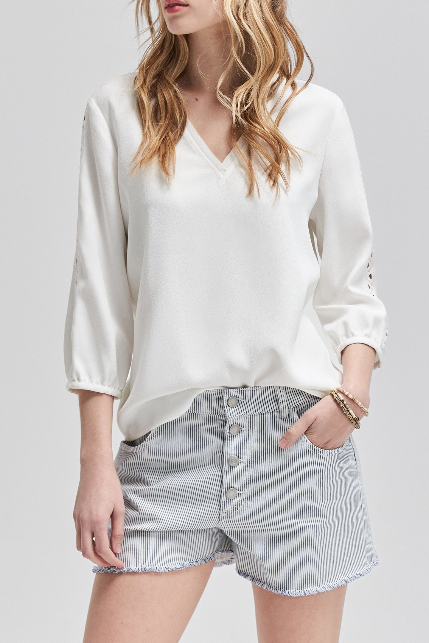 OFF-WHITE BLOUSE WITH LACE BRAID 1