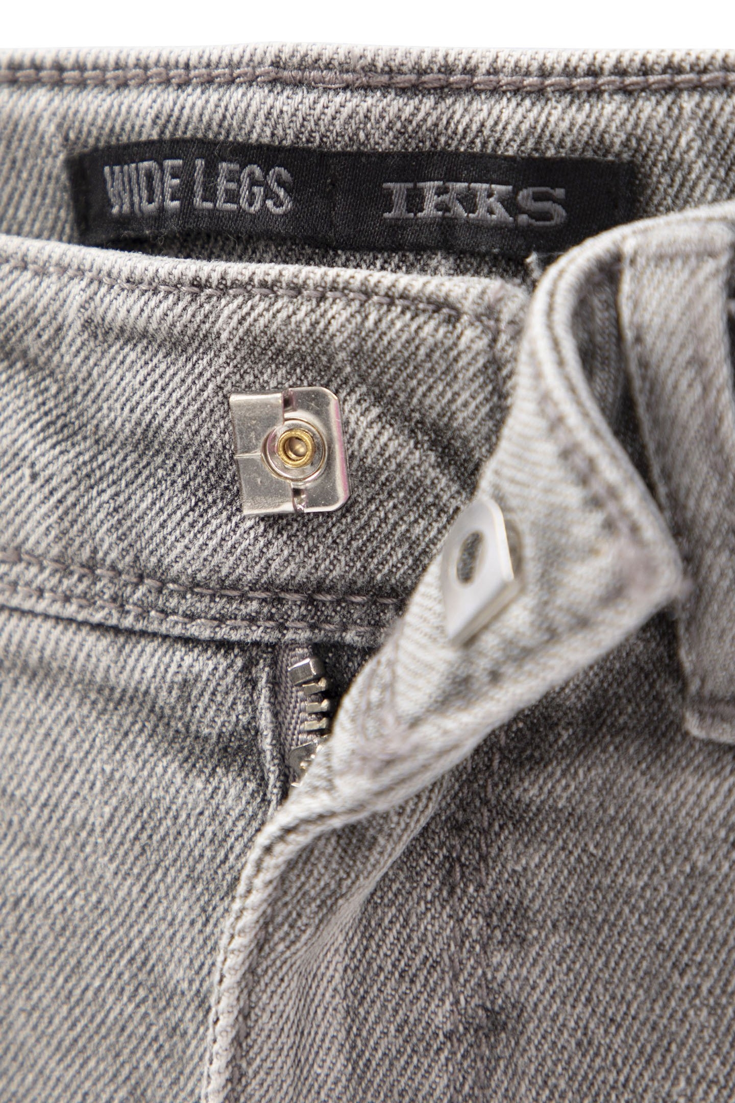 GIRLS’ GREY WIDE LEG JEANS, FIXED FRINGED TURNED UP CUFFS 6