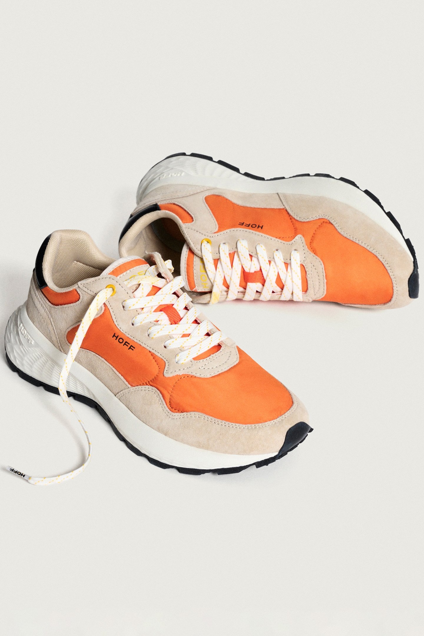 SNEAKERS ORANGE 2