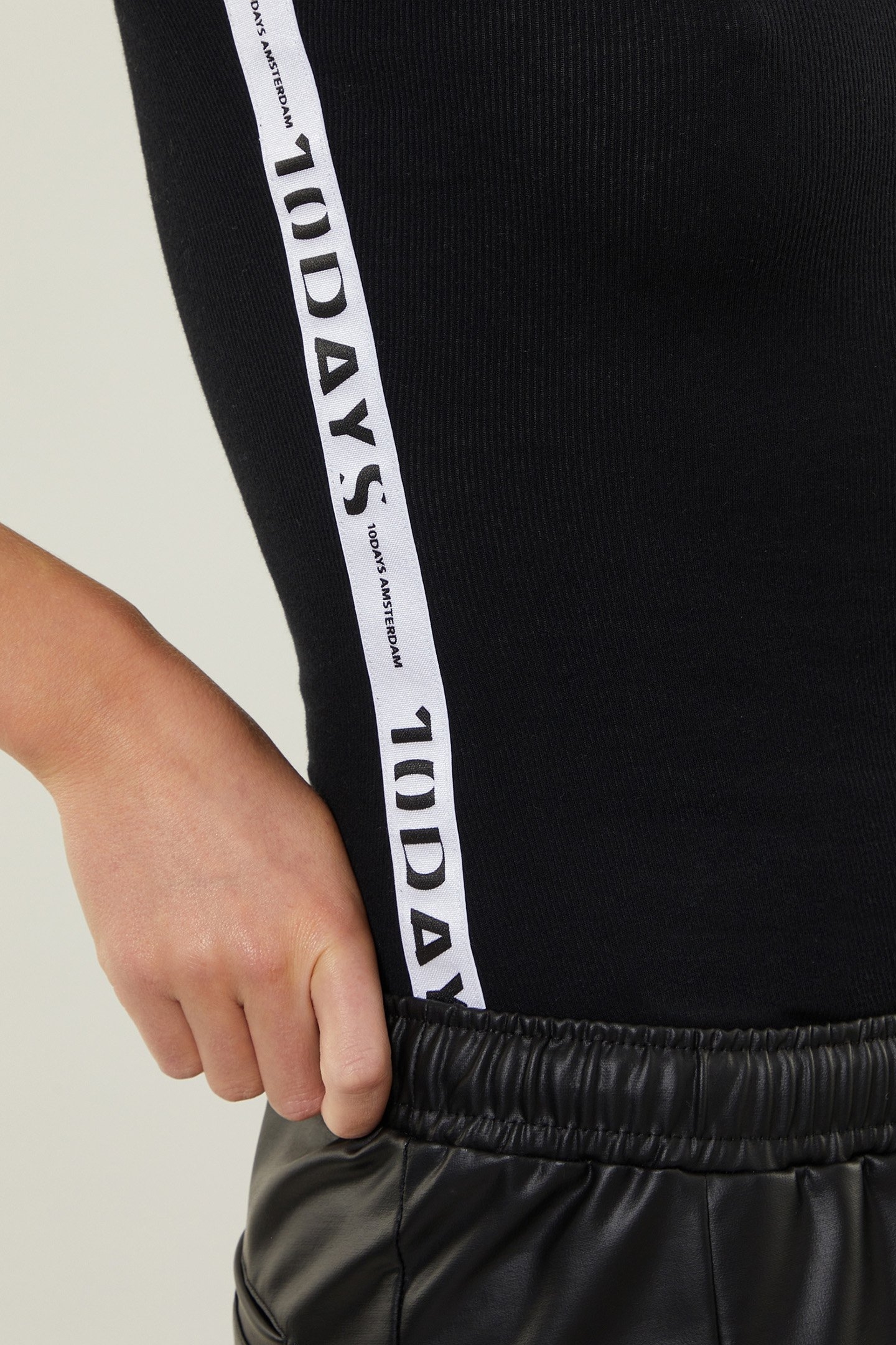 STRETCH TOP RIB BLACK 5