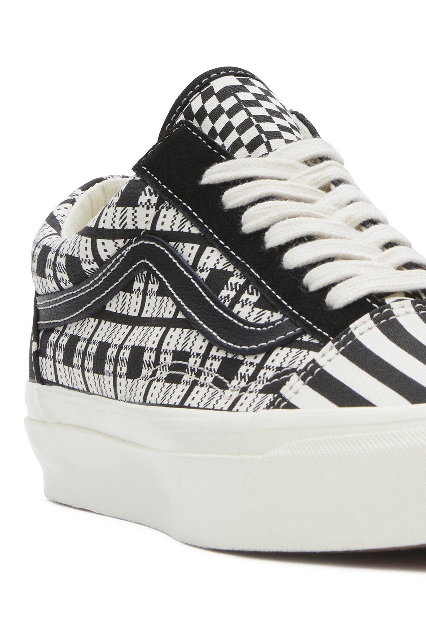 LX OLD SKOOL LX PATTERN CLASH BLACK 7