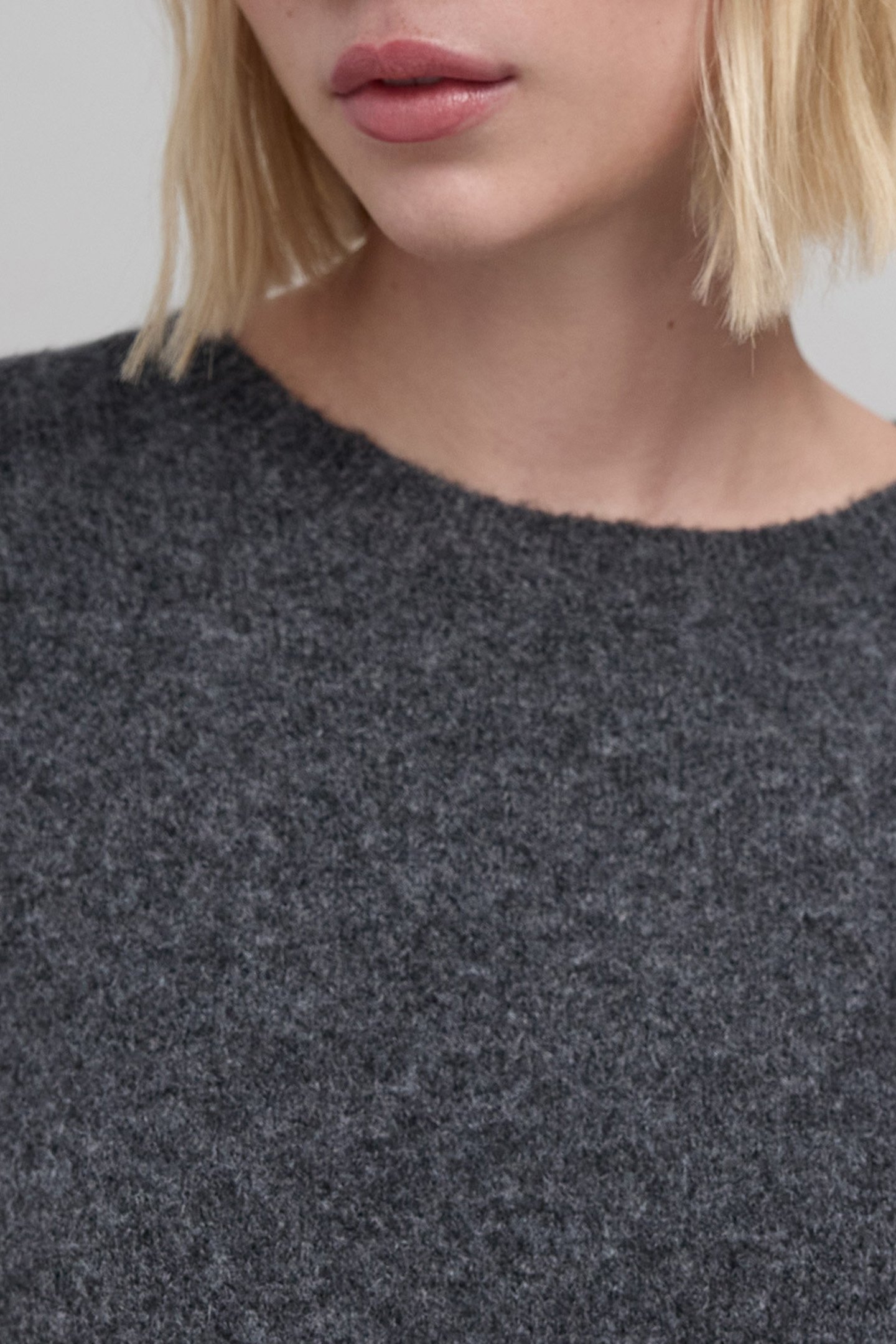 PEACE & LOVE KNIT DRESS WITH STUDDED BACK 4