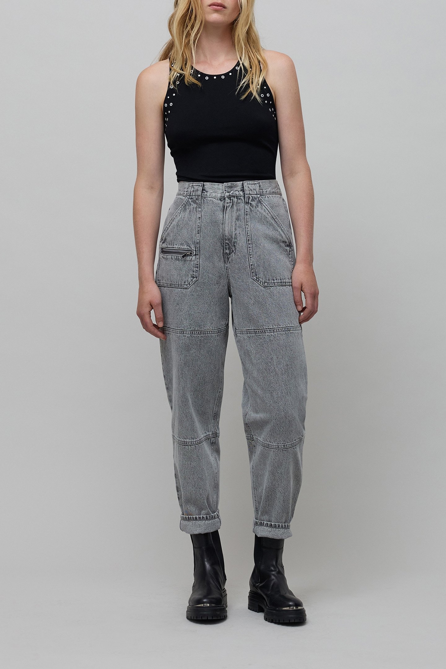 HIGH-WAISTED GREY STRAIGHT JEANS WITH POCKET ZIP 3