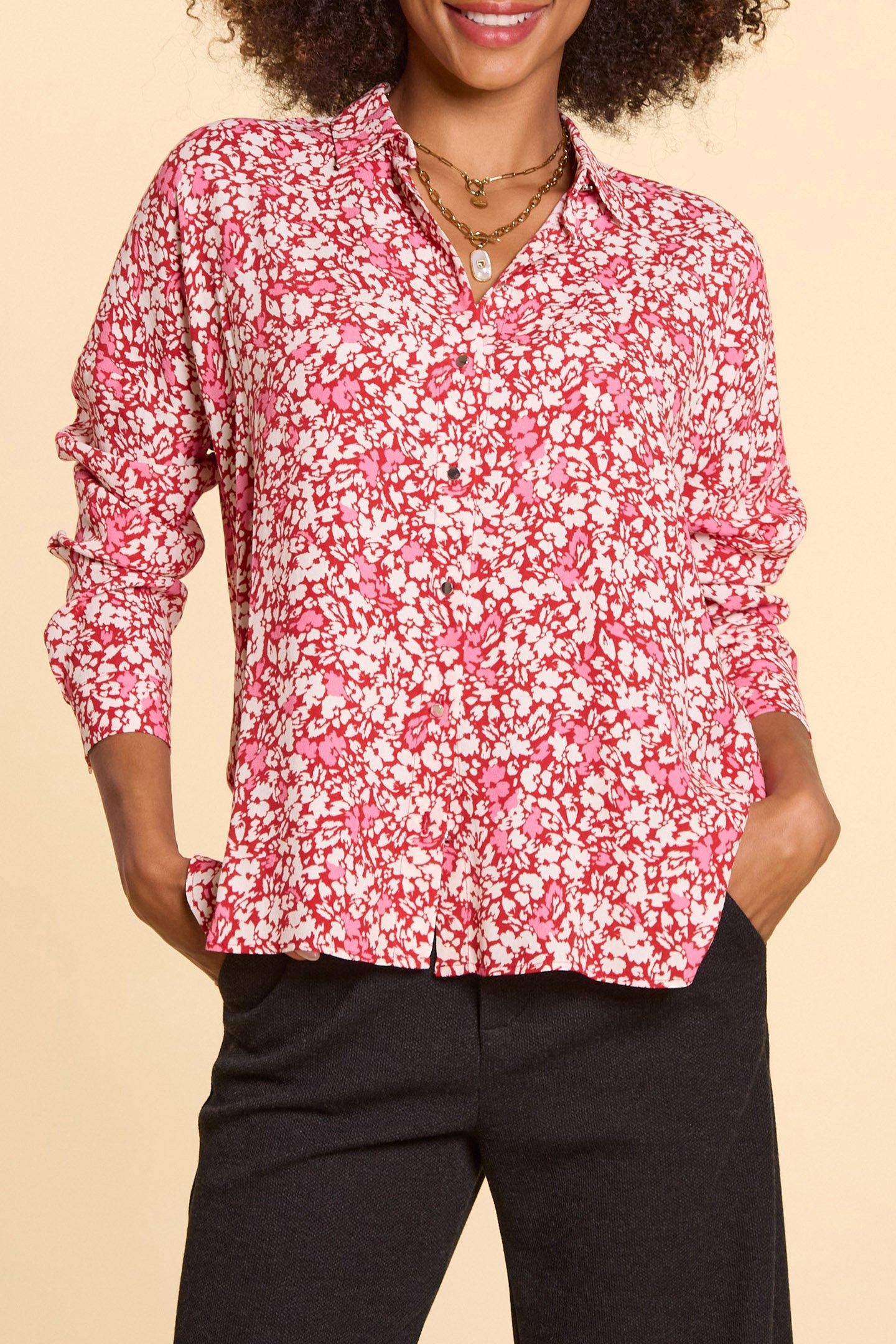 RED SHIRT WITH FLORAL TACHIST PRINT 1