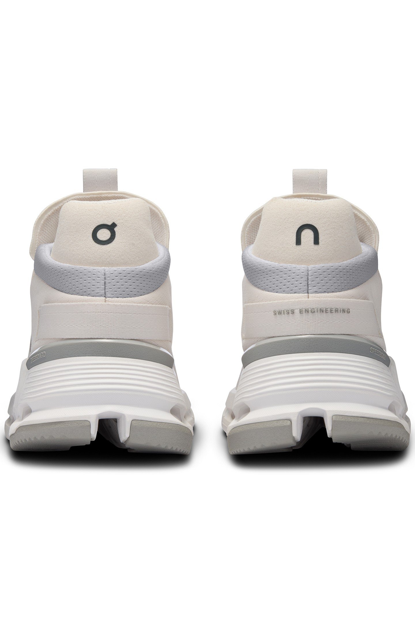 CLOUDNOVA 2 SAND FOG 4