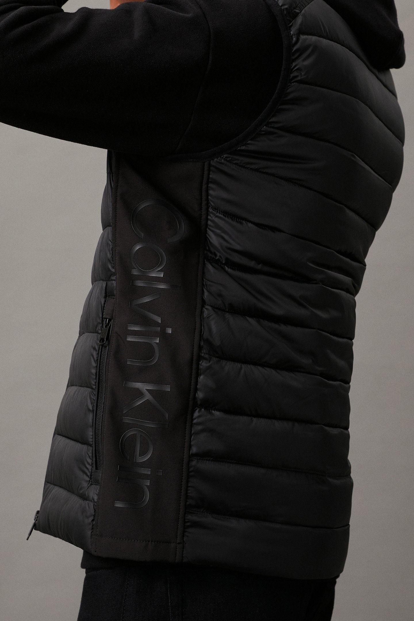 RECYCLED SIDE LOGO V CK BLACK 4