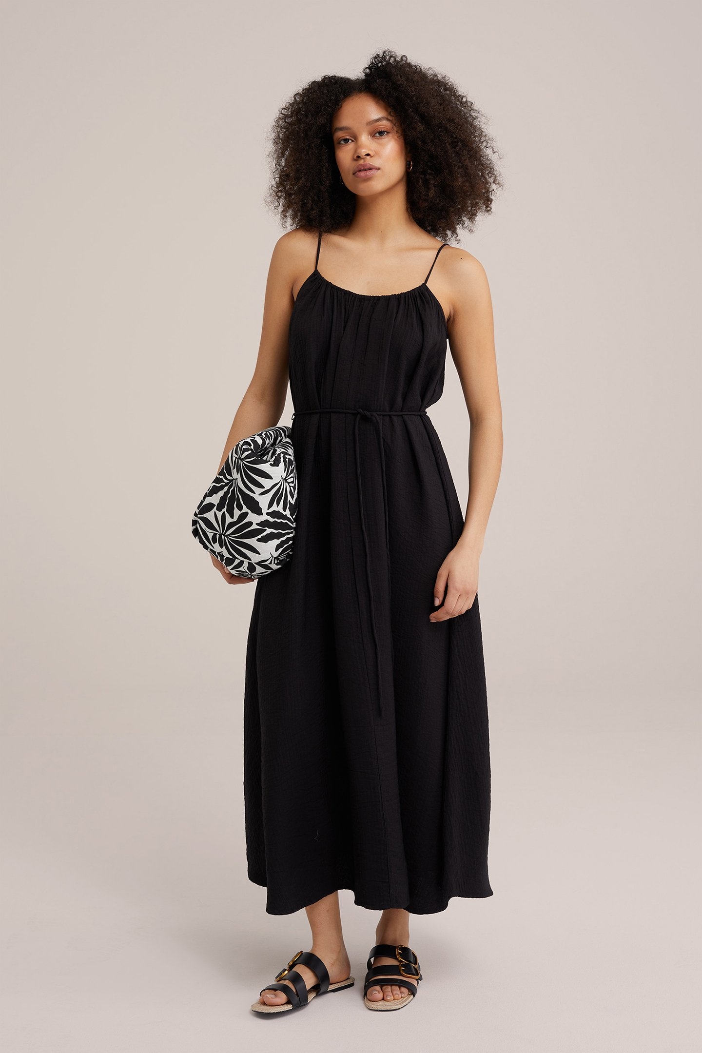 DRESS MID LENGTH BLACK 1