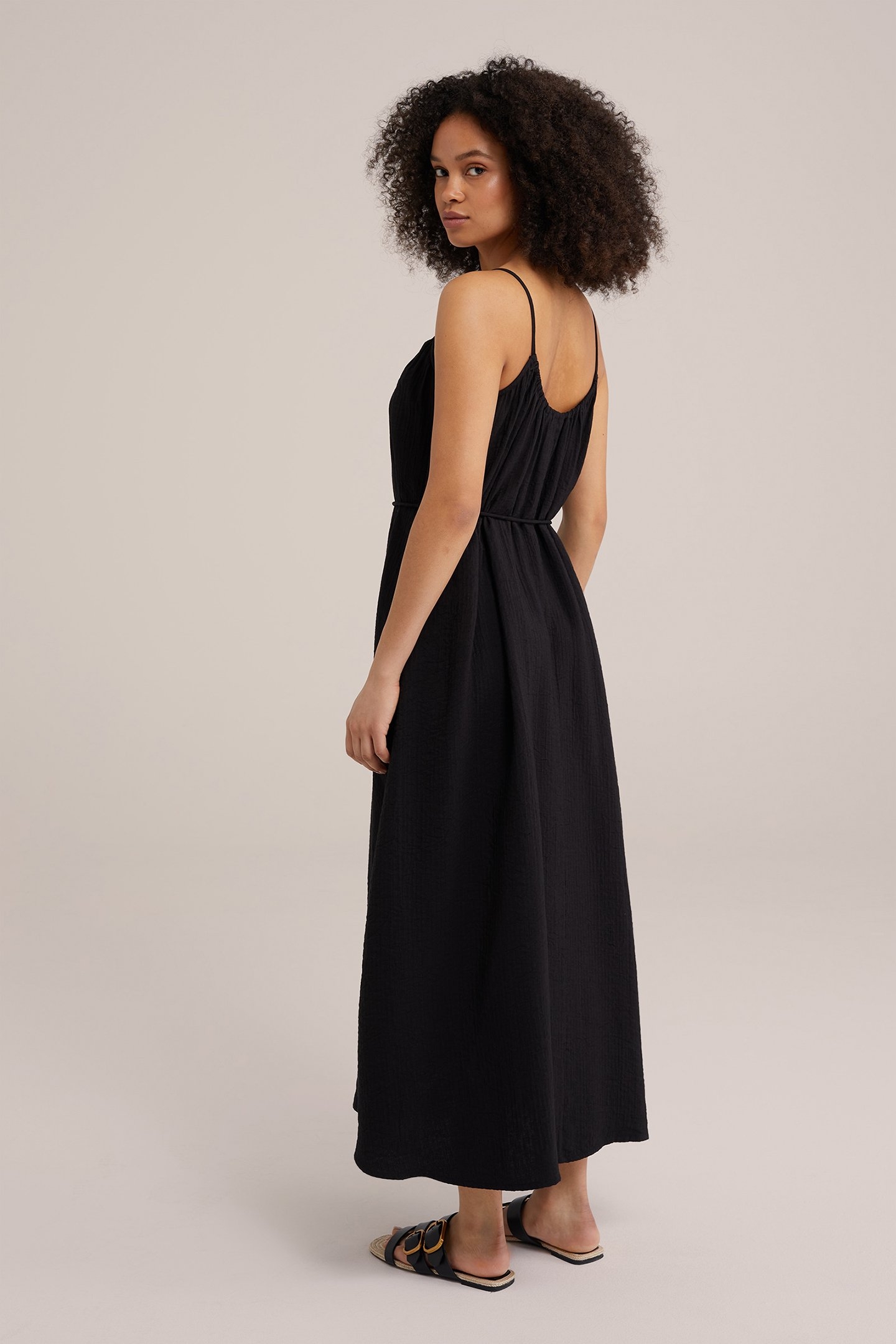 DRESS MID LENGTH BLACK 2