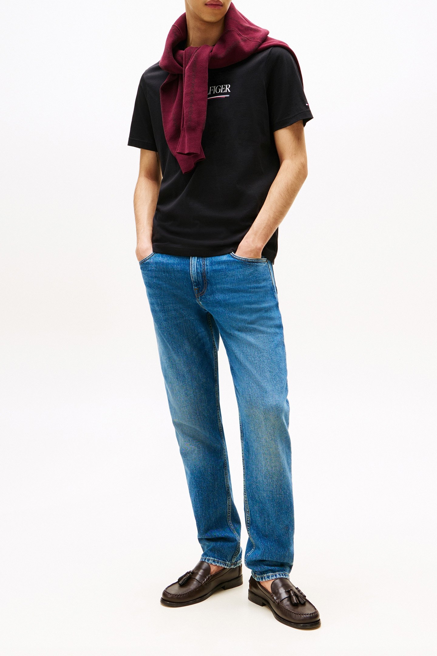 STANDARD FIT T-SHIRT, BLACK 4