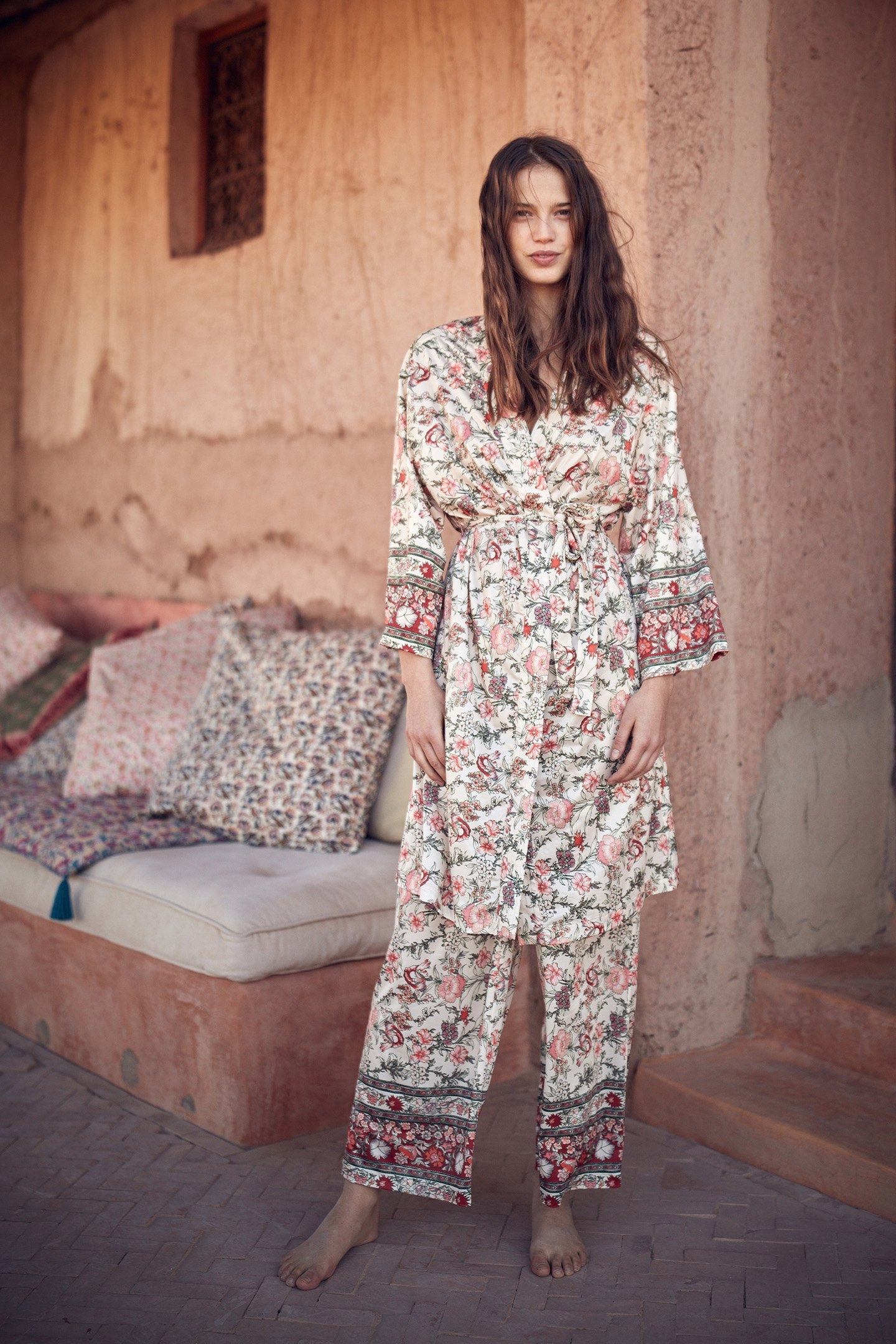 KIMONO YOKI CREAM POPPY MEMORIES 1