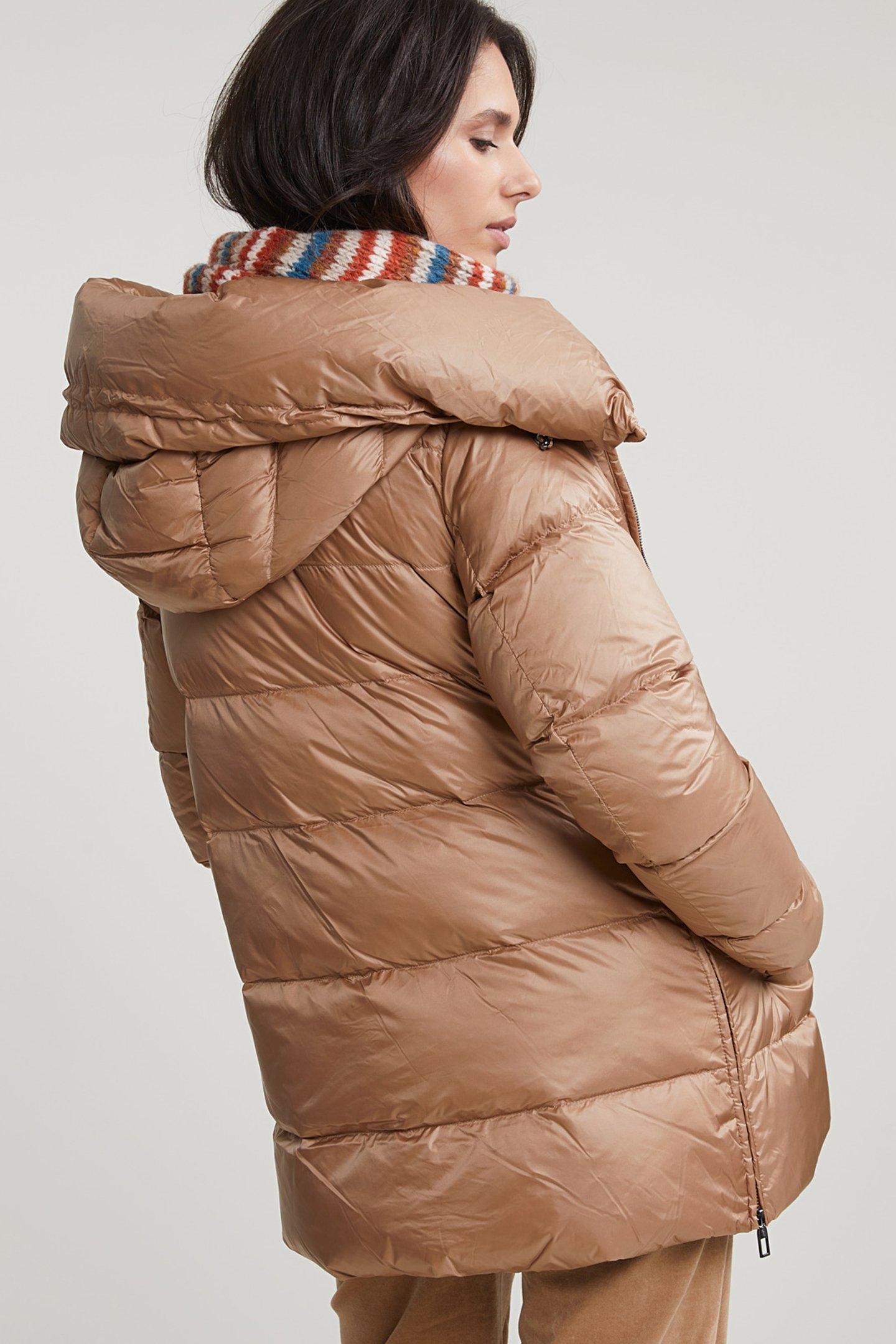 CAMEL SHORT HOODED DOWN JACKET 2