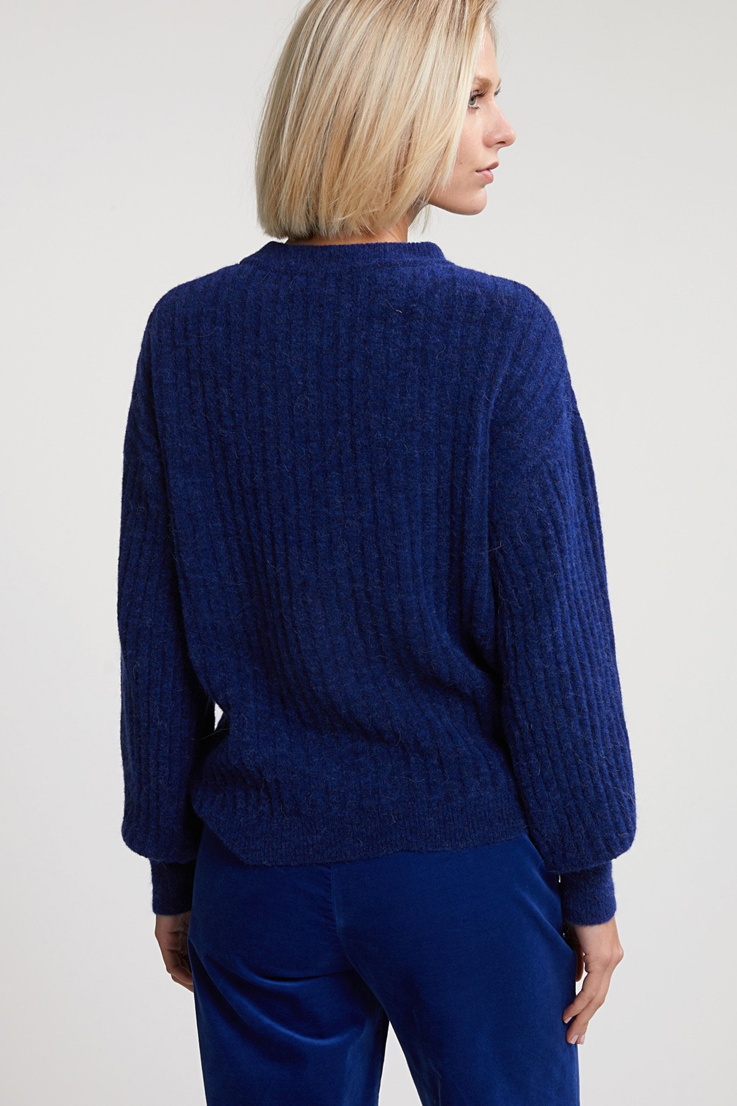 BLUE RIBBED CREW NECK SWEATER 2