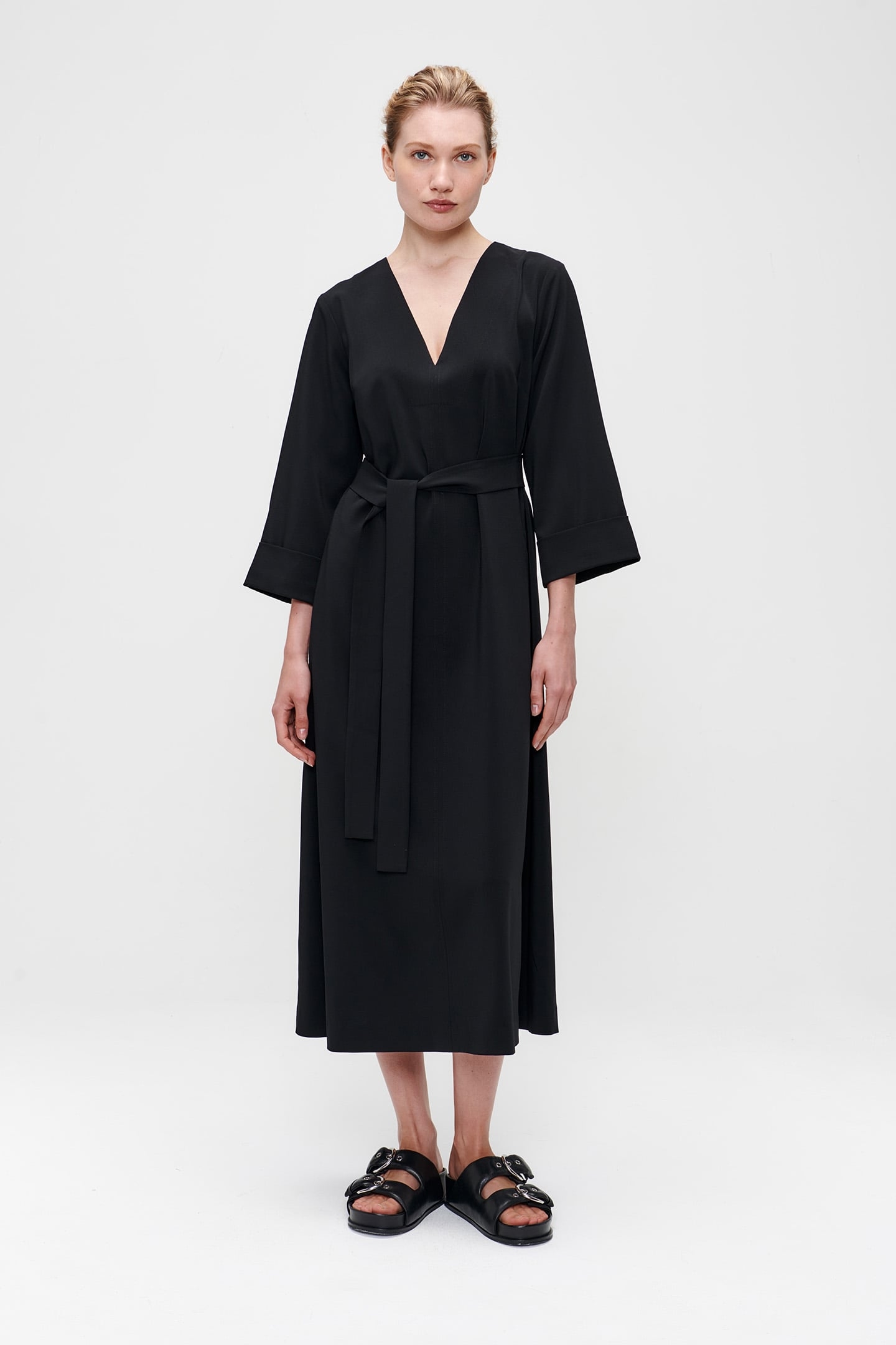 MILFORD V-NECK DRESS BLACK 1