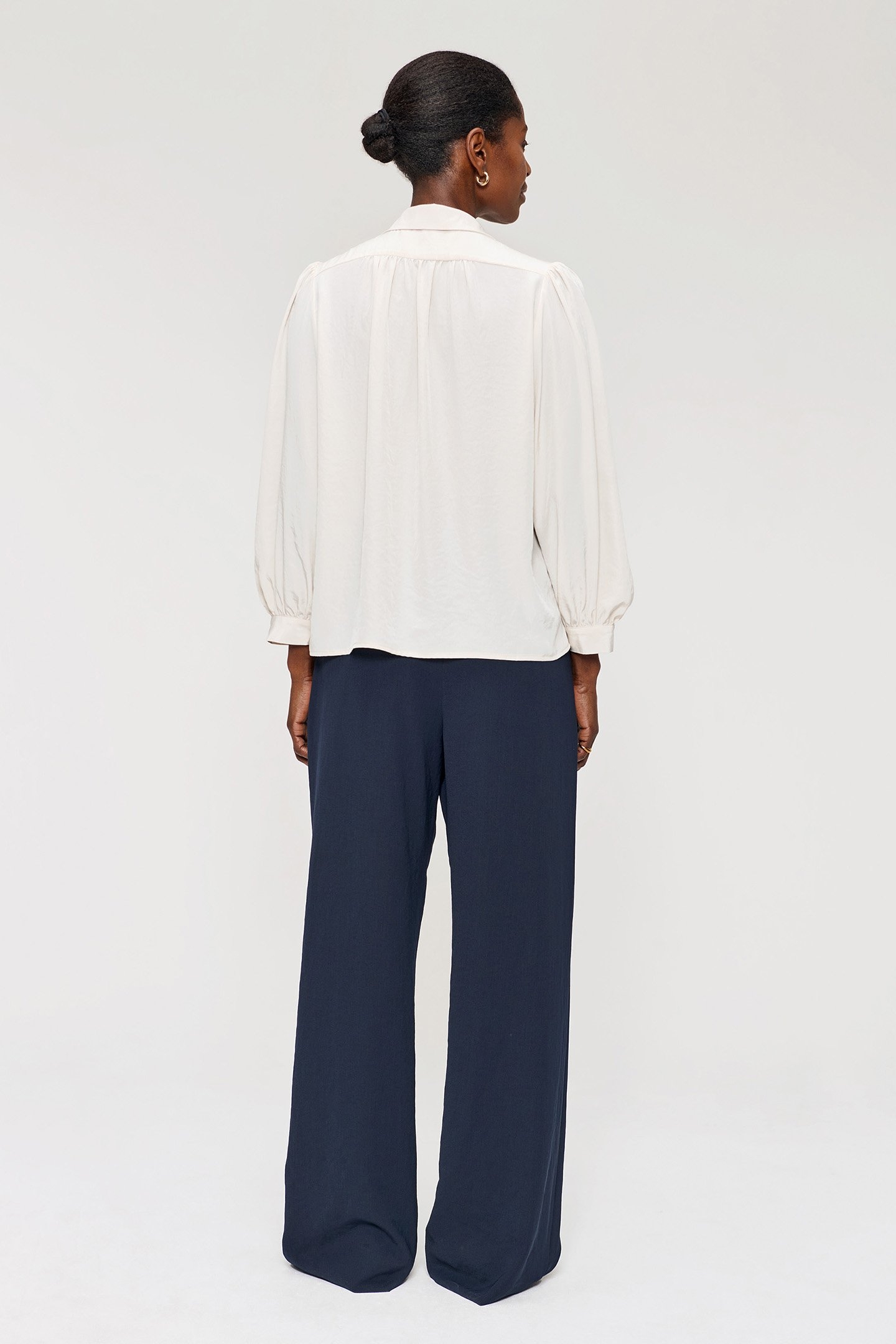 TECHNOSILK FLOWY BLOUSE OFF WHITE 2