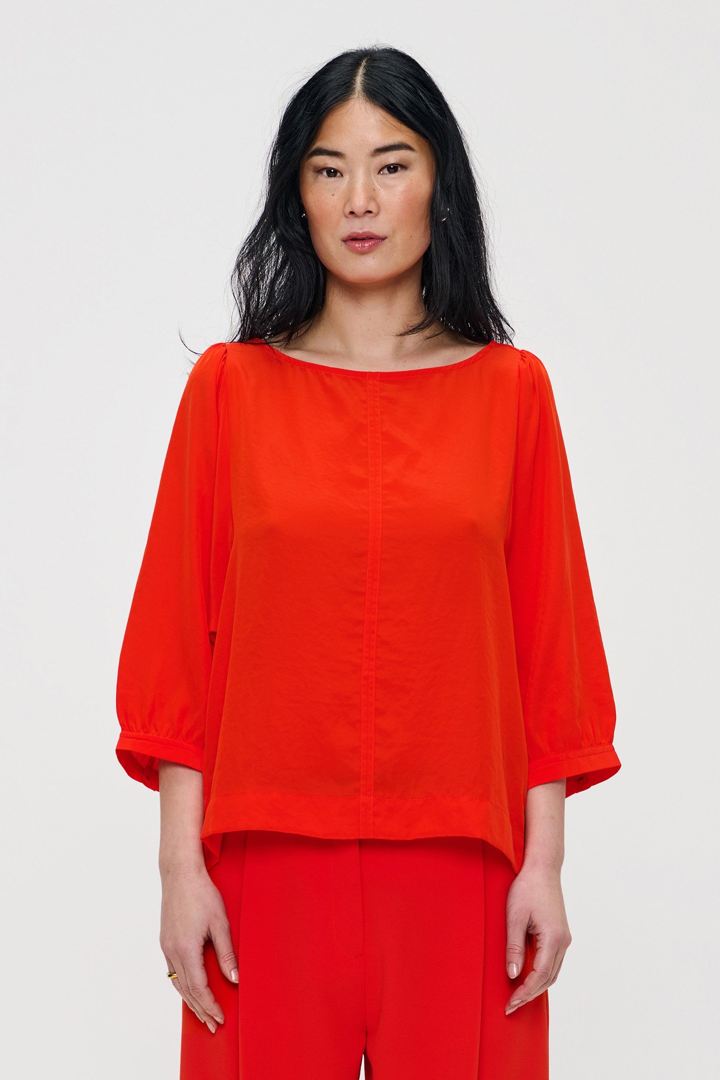 TECHNOSILK PUFF SLEEVE TOP POPPY 1