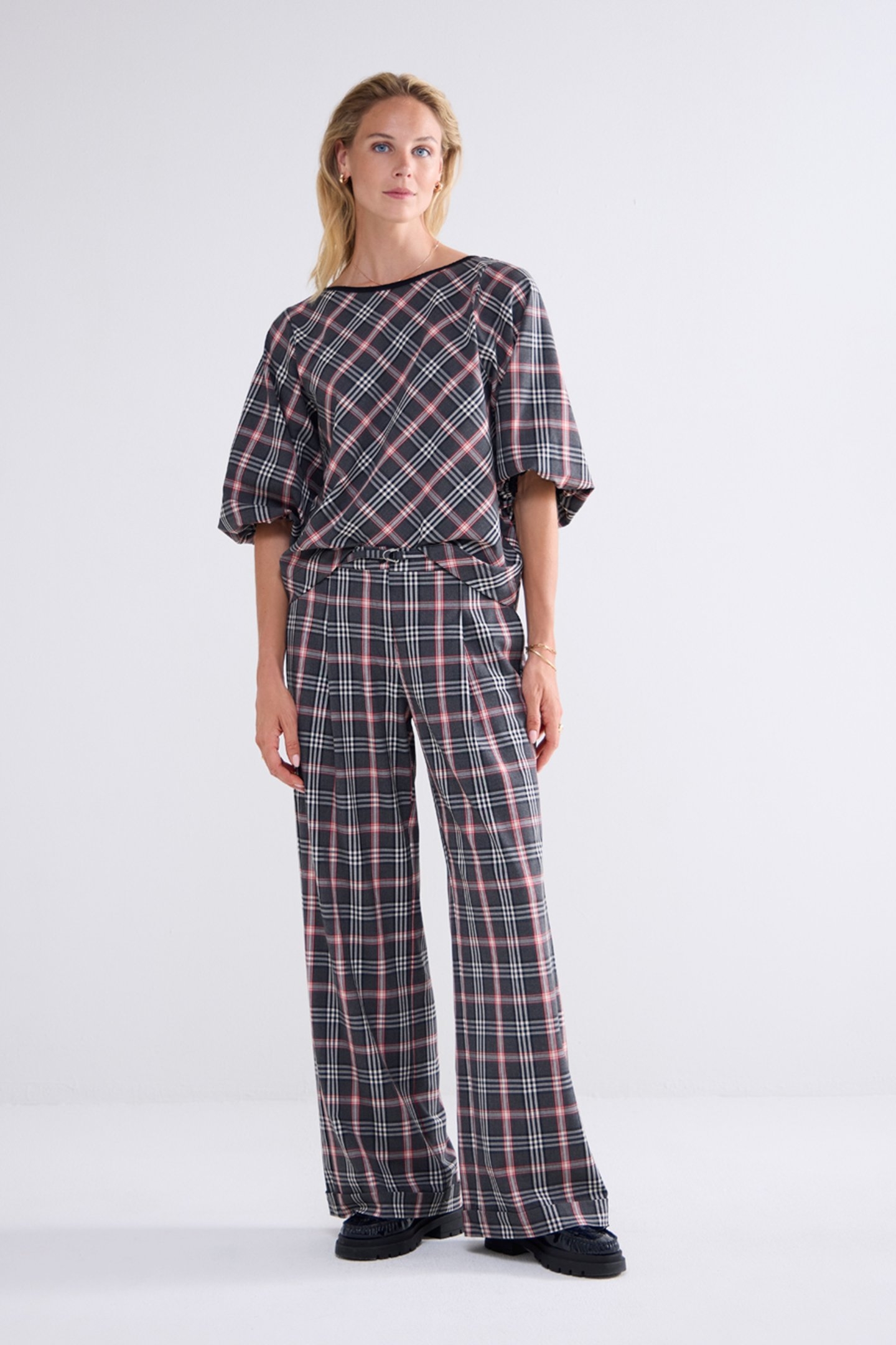 TROUSERS CHECK IN RED MULTICOLOUR 1