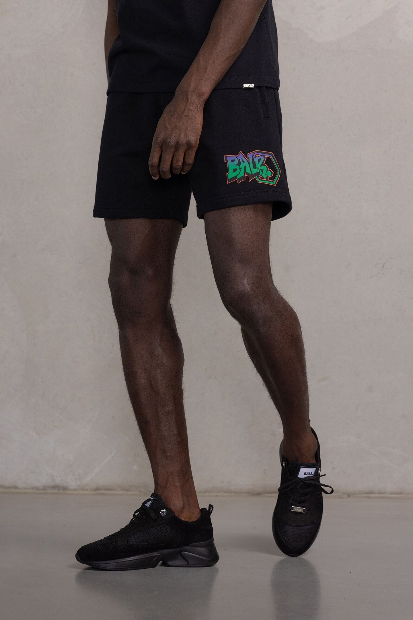 STORM GRAFFITI REGULAR SHORTS JET BLACK 1