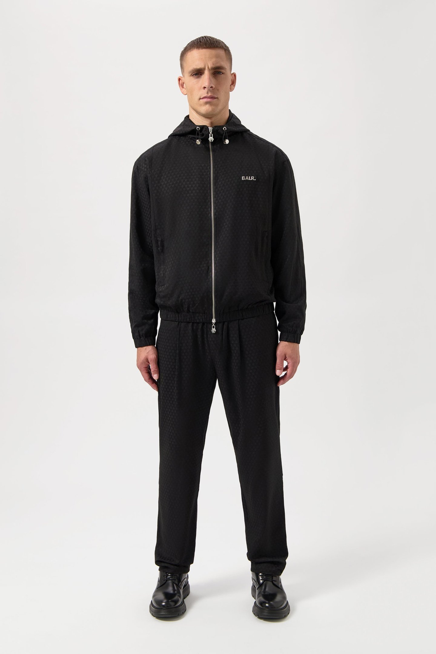 XI HOODED JACKET JET BLACK 2