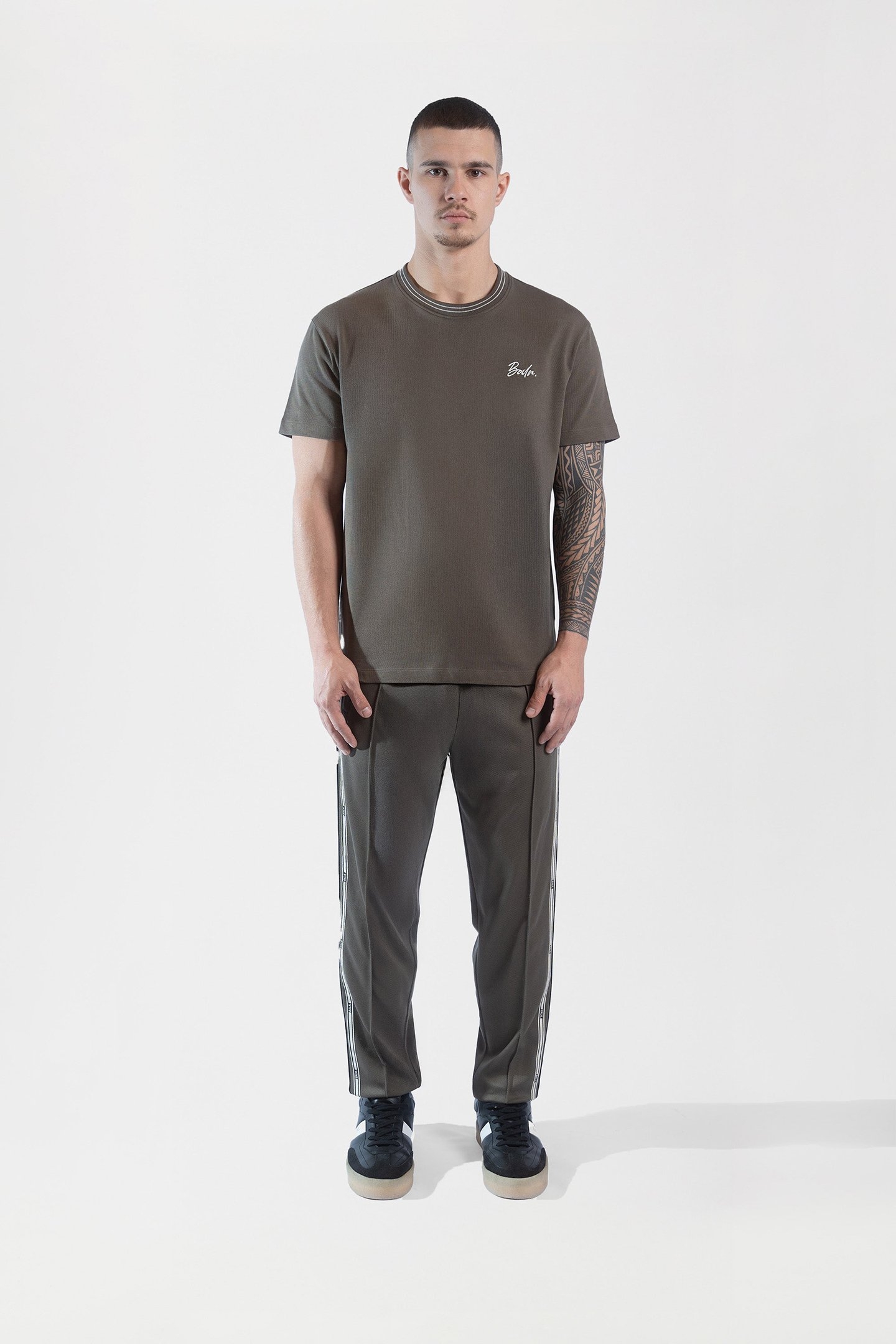 TAPE SCRIPT T-SHIRT TARMAC GREY 1