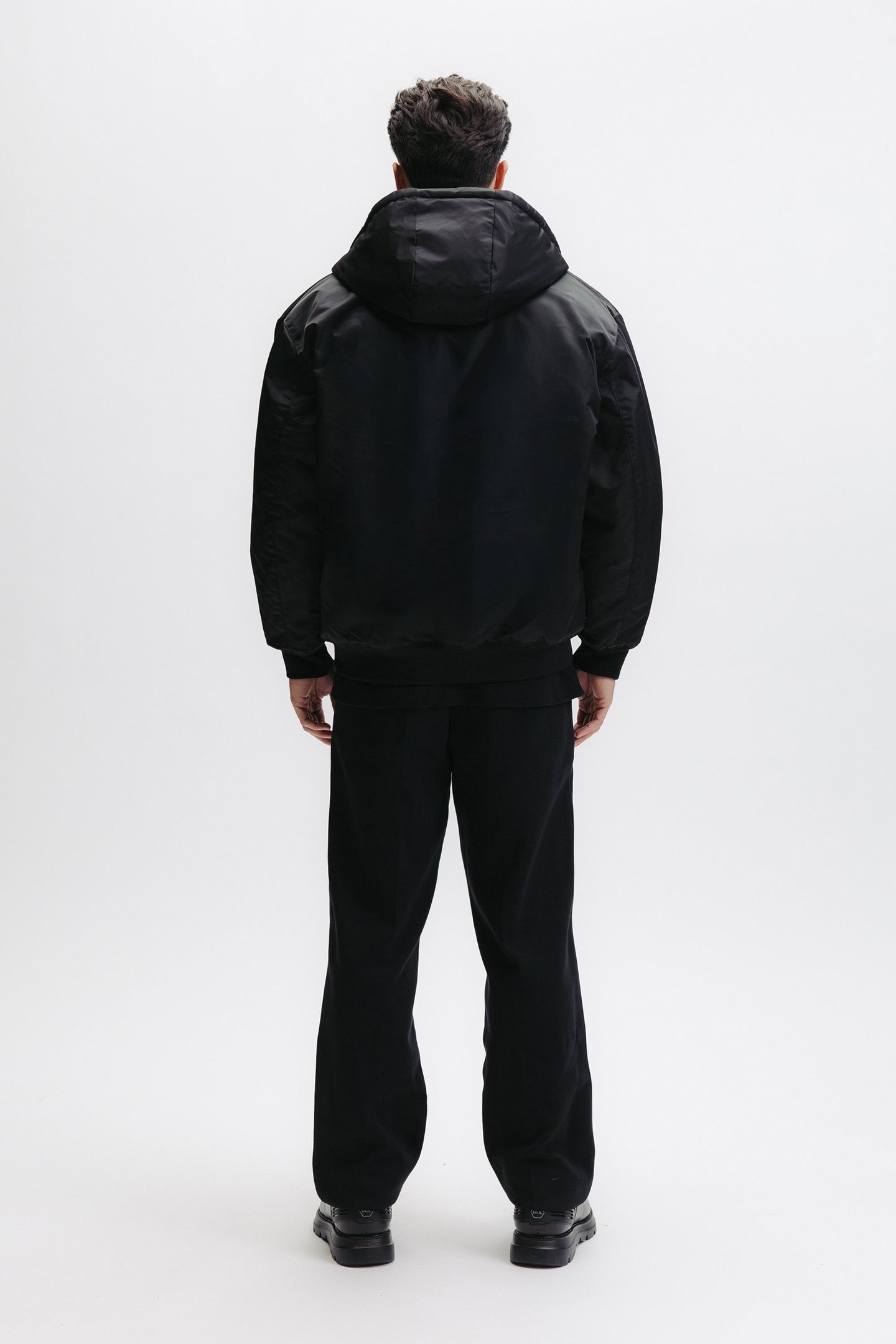 Q SERIES HOODED BOMBER JACKET JET BLACK 2