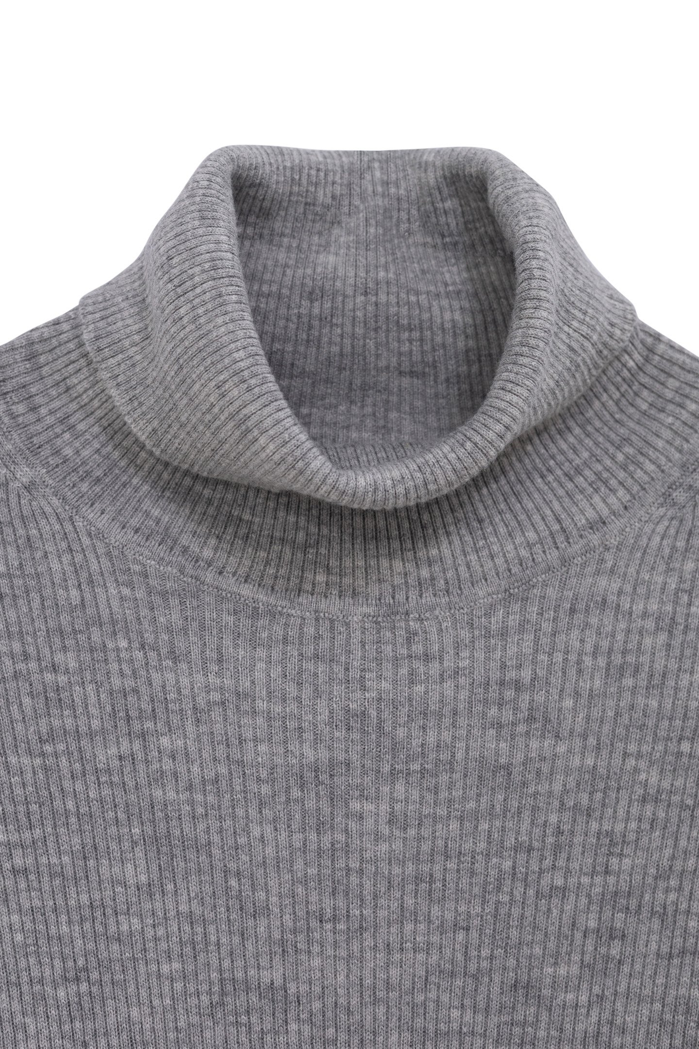 GREY TURTLENECK REVERSE SEAM SWEATER 2