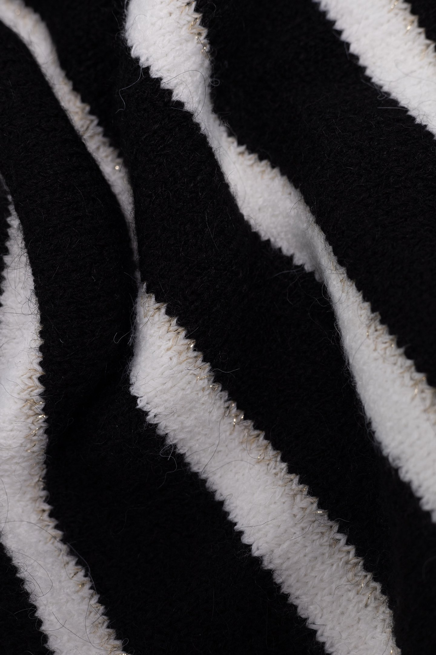 BLACK KNIT DRESS WITH WHITE AND GOLD STRIPES 7