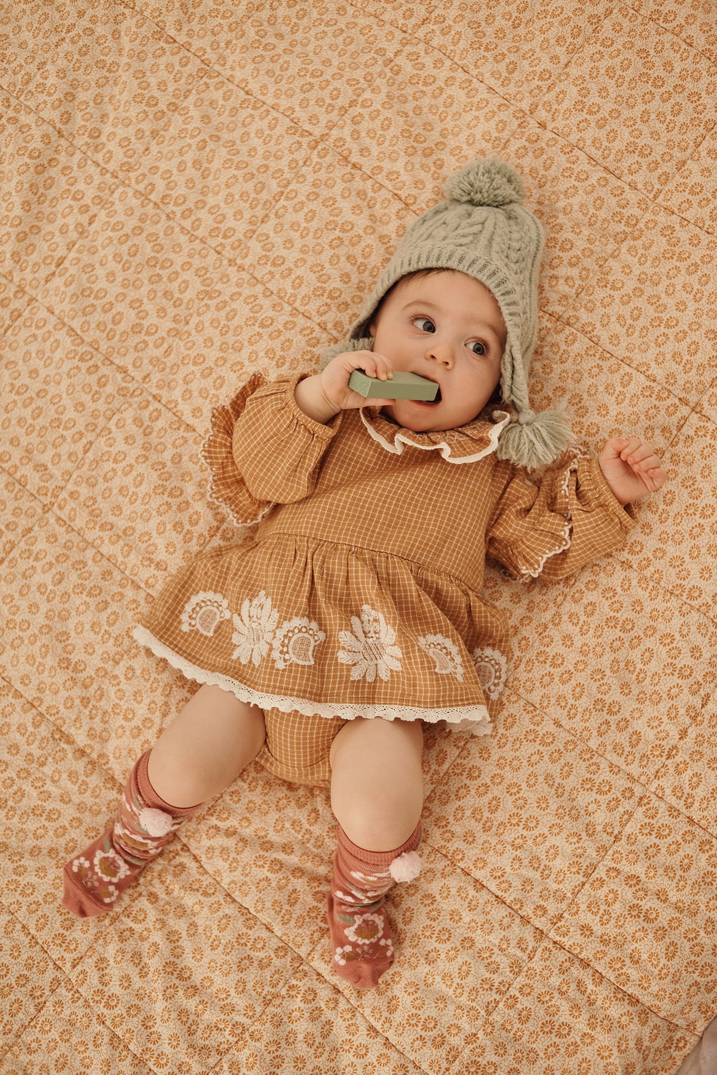 BEANIE ISOLINE KHAKI 2