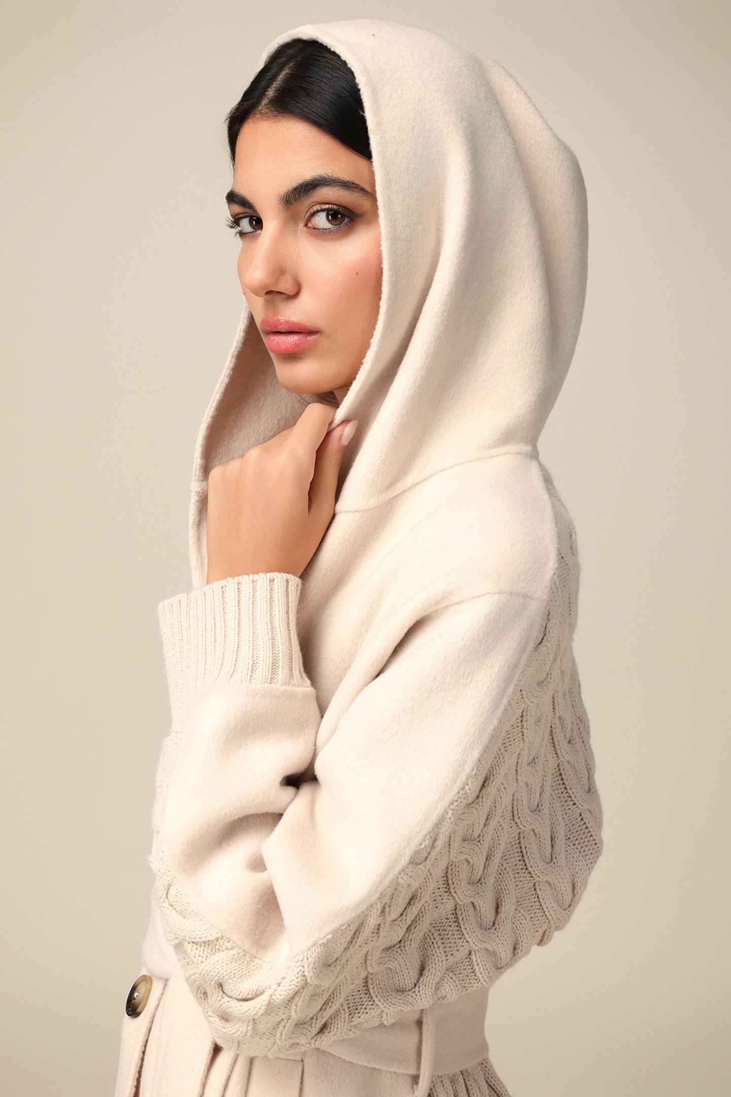 CLOTH AND KNIT COAT BEIGE 4