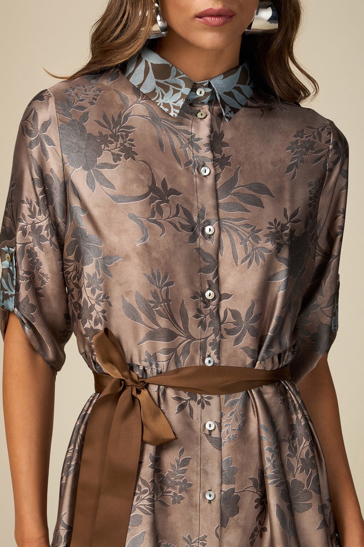 PATTERNED SATIN CHEMISIER DRESS BEIGE 5