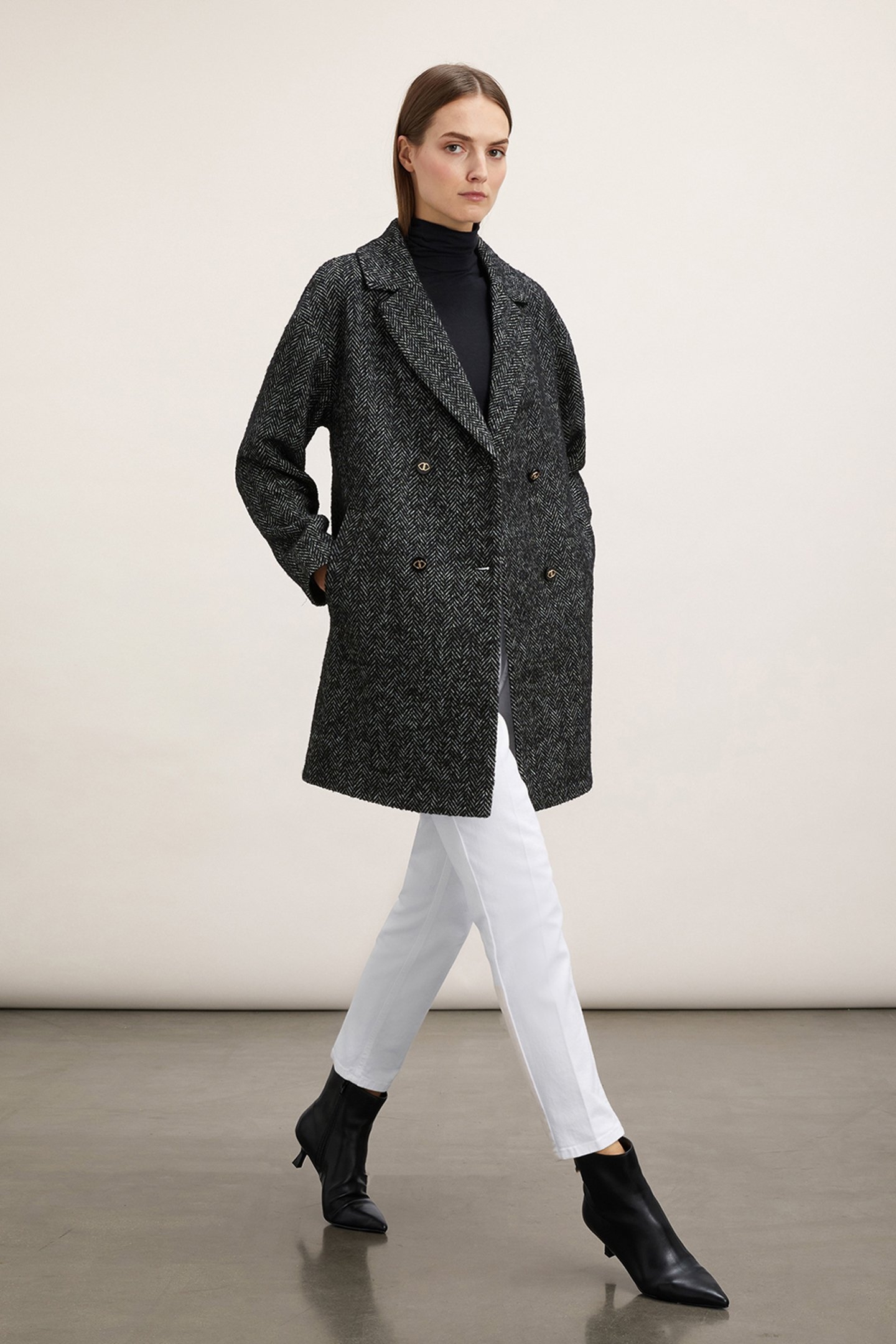 DOUBLE-BREASTED WOOL BLEND COAT BLACK 3