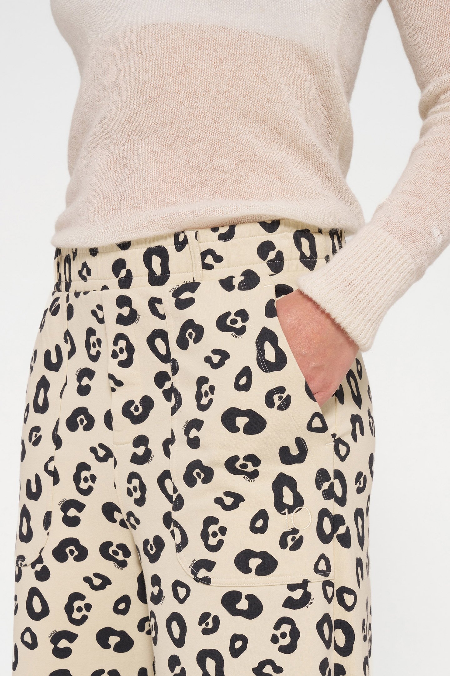 WIDE JOGGER LEOPARD 1292 6