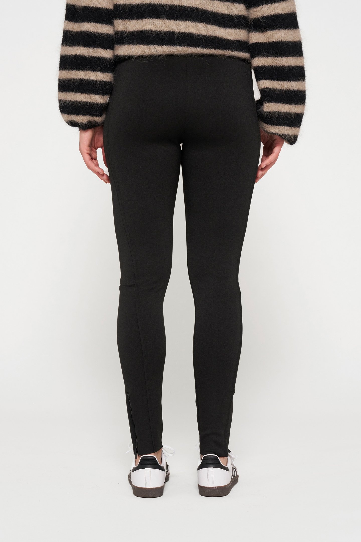 EASY FITTED PANTS SCUBA 1012 2