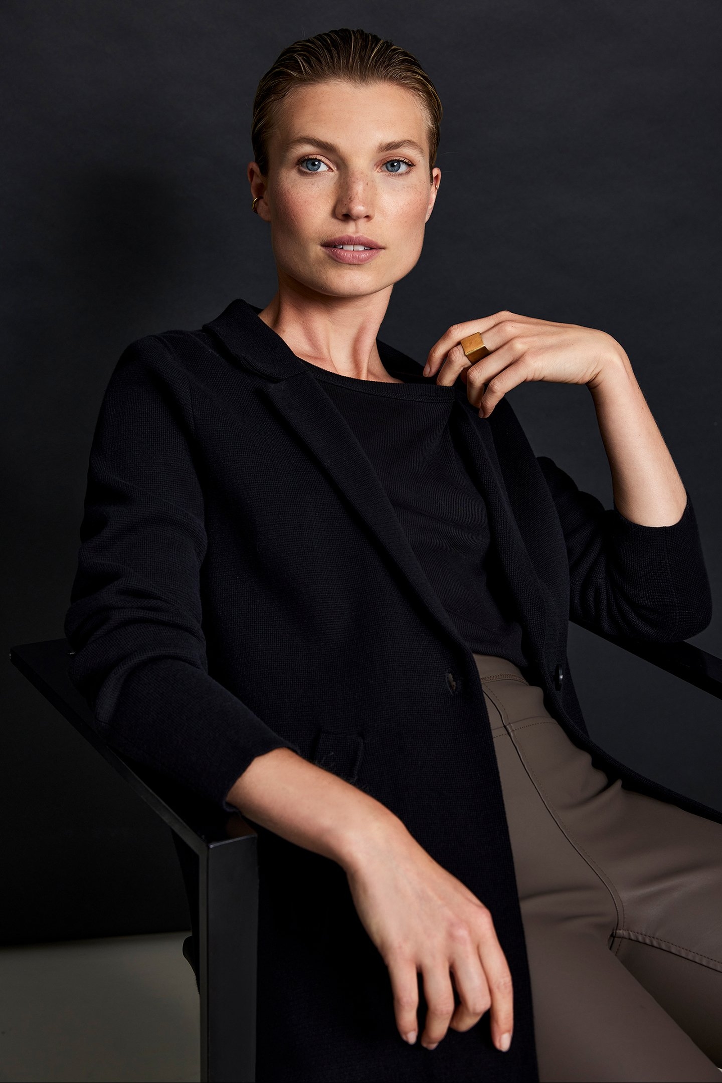 SAMMIE CARDIGAN BLACK 4