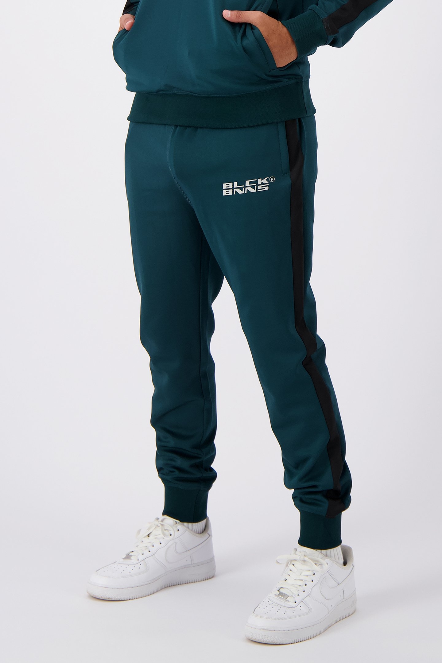 EXPLORER TRACKPANTS PINE GREEN 1