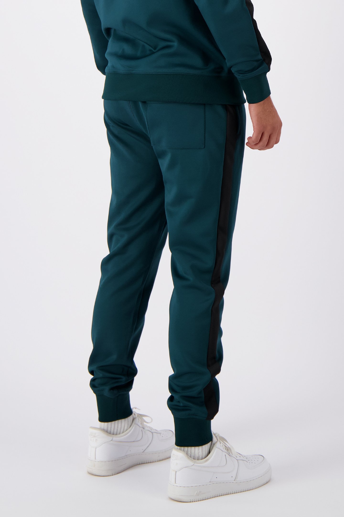 EXPLORER TRACKPANTS PINE GREEN 2