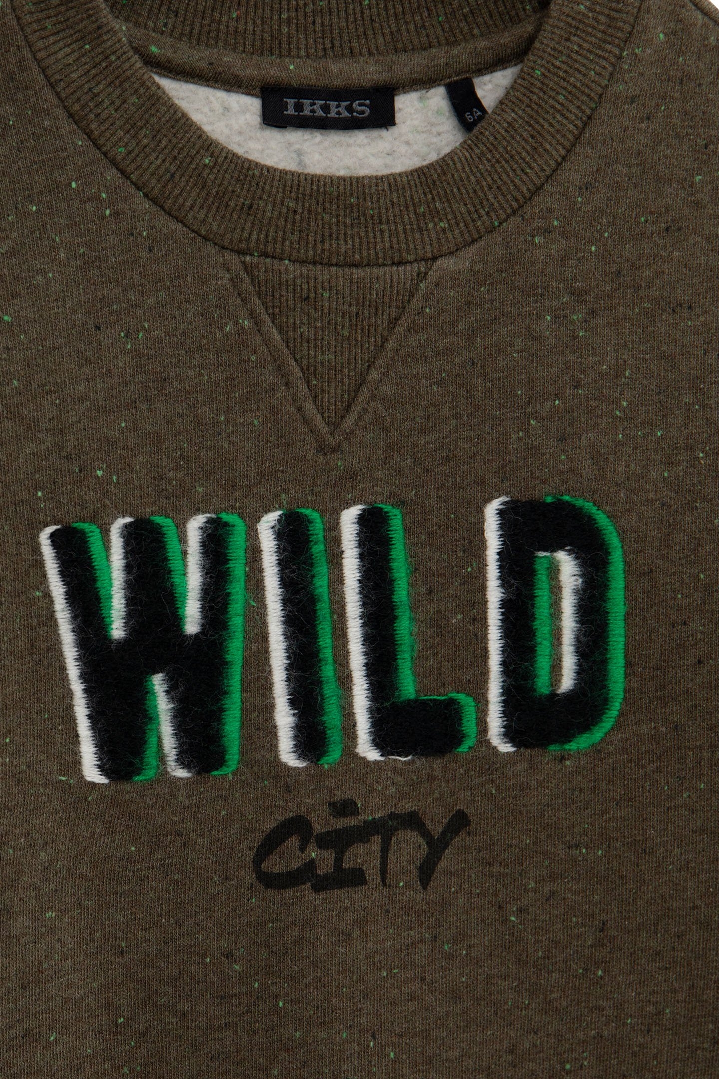 SWEAT KHAKI TYPO PUNCH NEEDLE EFFECT BOY 4