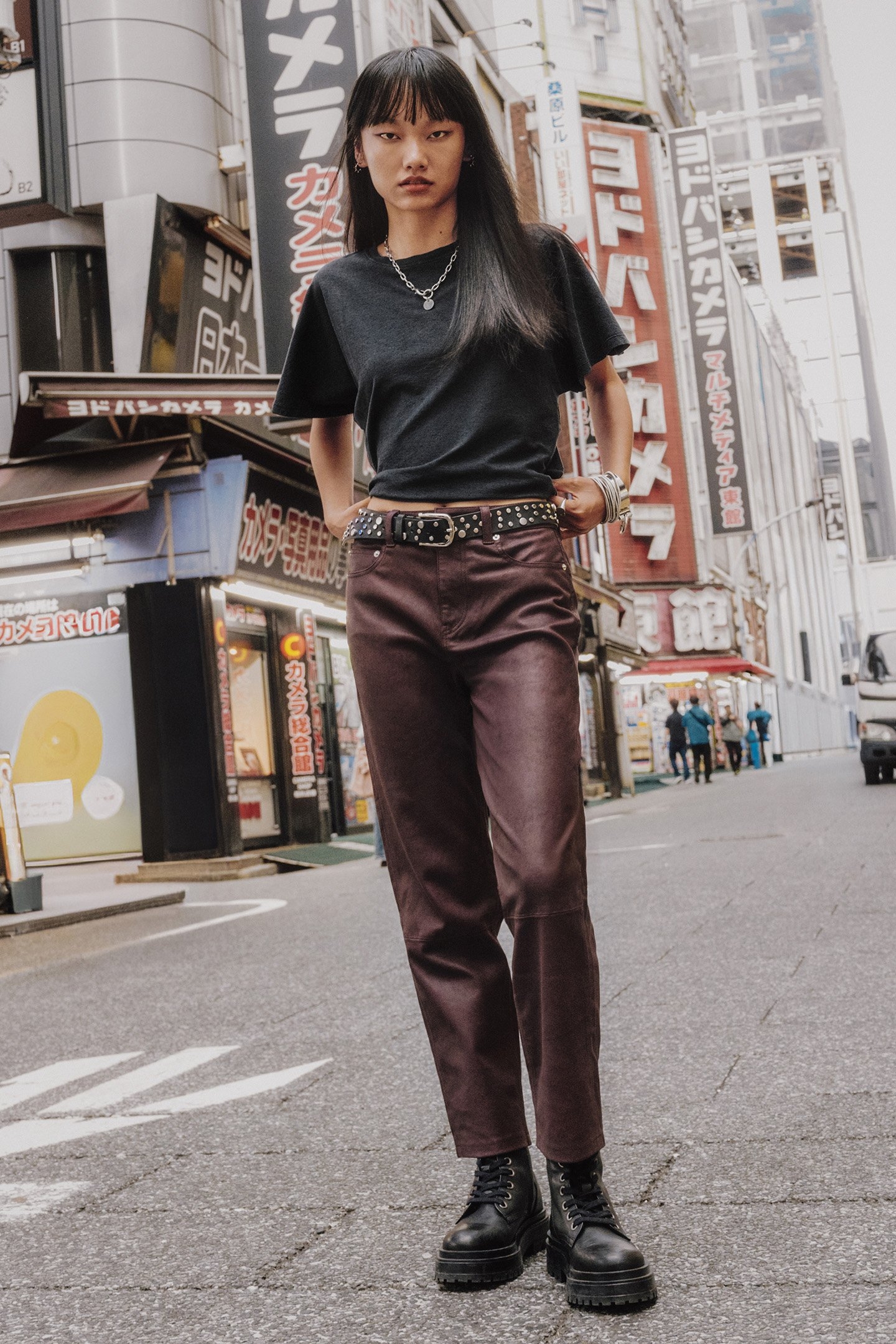 THE DARK EMBROIDERED HEMP BAT T-SHIRT 3