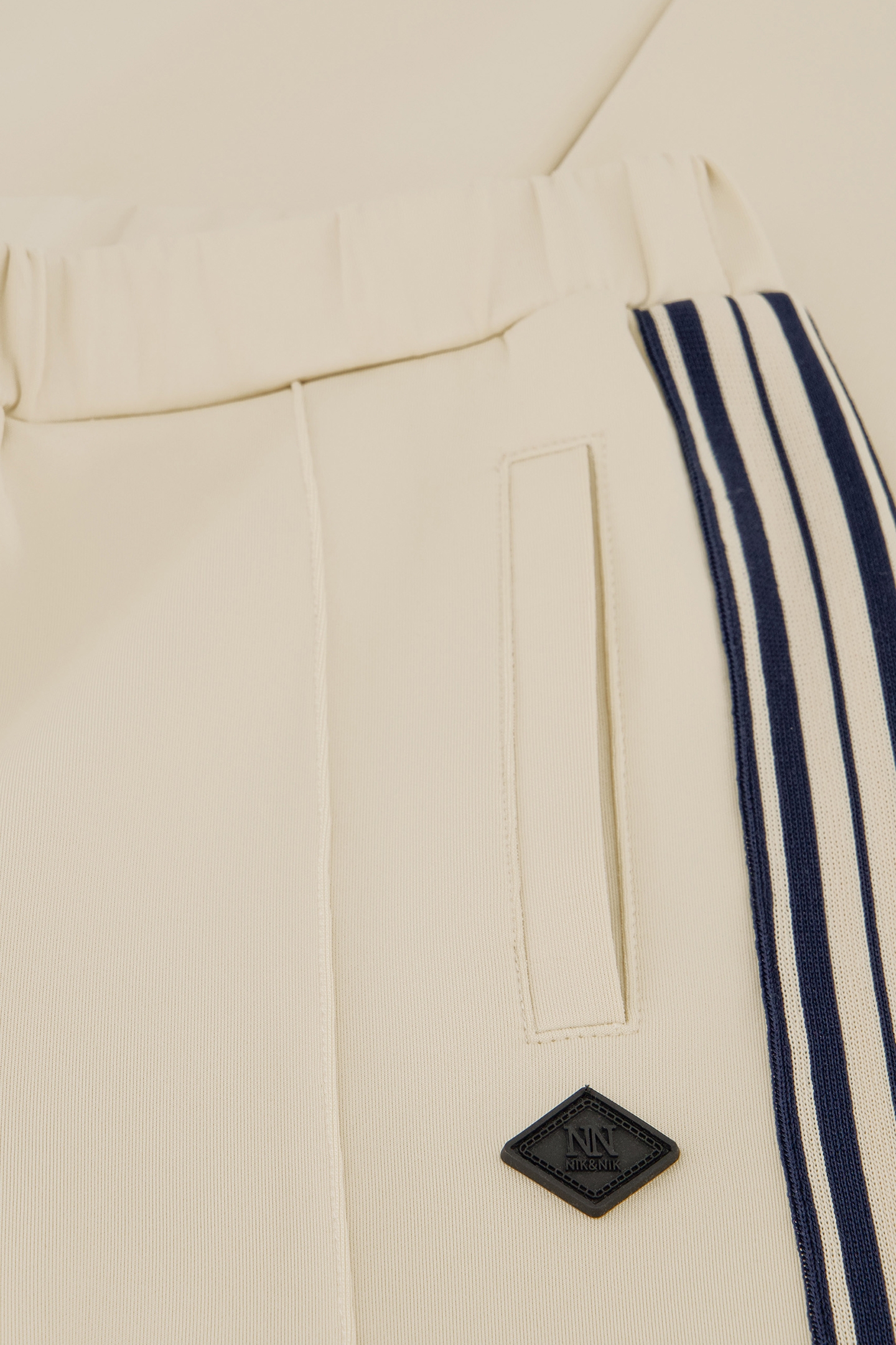 JAMILLA SWEATPANTS ALMOND 4